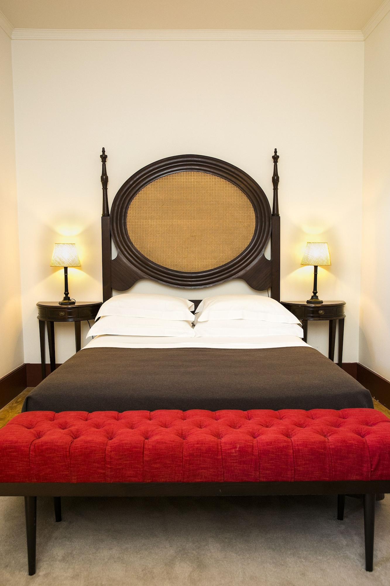 Pousada Mosteiro De Guimaraes Bagian luar foto A bed