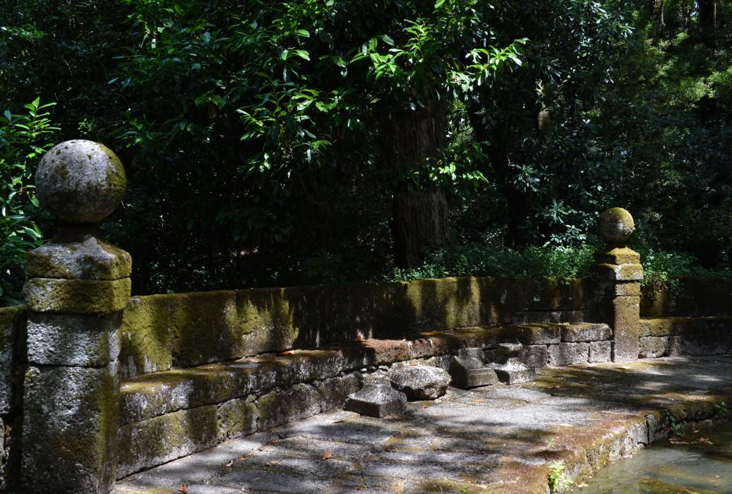 Pousada Mosteiro De Guimaraes Bagian luar foto The old cemetery